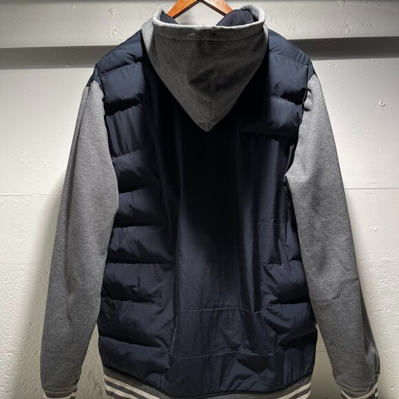 American Eagle Men's Varsity Puffer Jacket with Hood - Picture 6 of 9